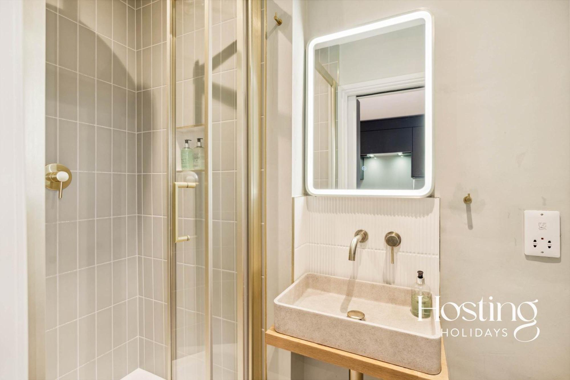 The Loft - 1 Bed Luxury Apartment With Bathtub Henley-on-Thames Екстер'єр фото